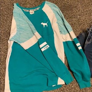 Long sleeve (XS) and leggings (M)